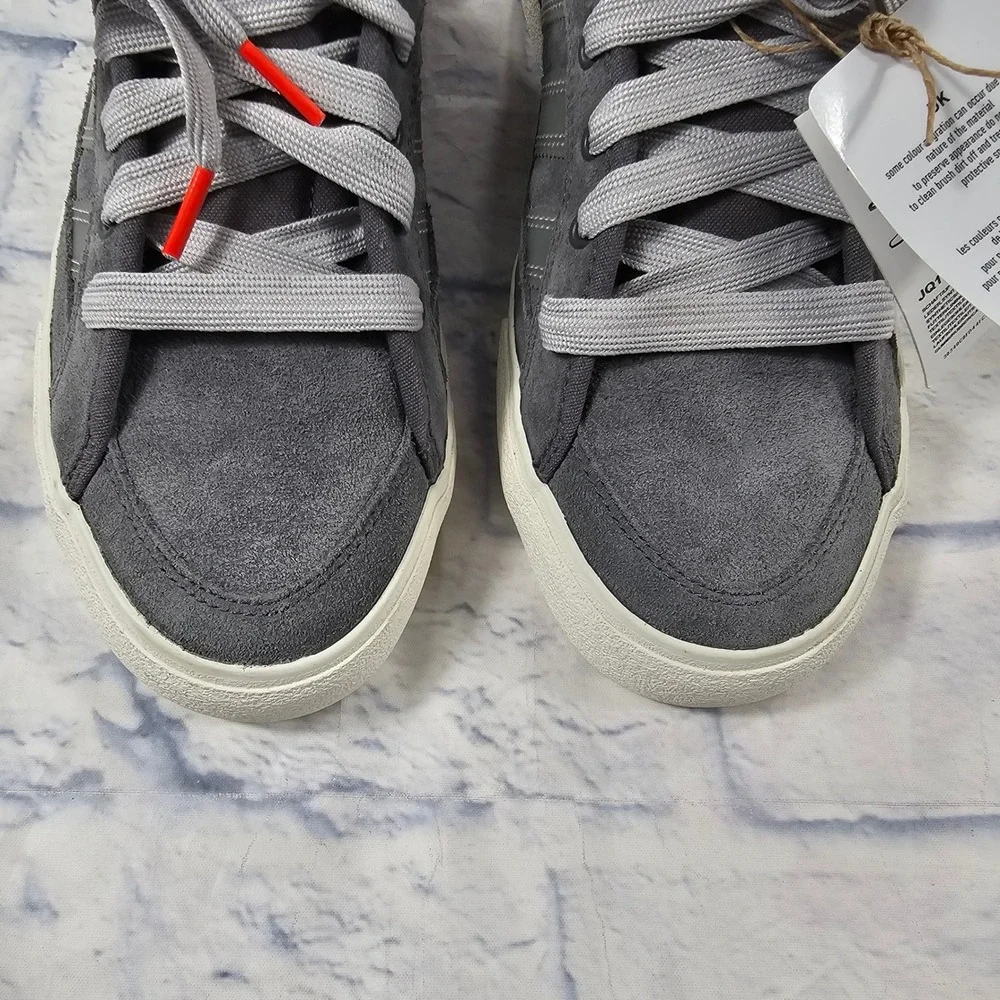 Adidas Court TNS Premiere Sneakers Mens 8 Grey Solar Red Suede Low Top JQ1037